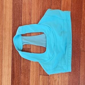 Lululemon womens Scoop Bra Size 8 EUC